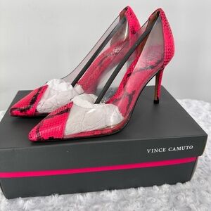 NIB Vince Camuto Neon Pink Snake Print Vinyl Clear Heels